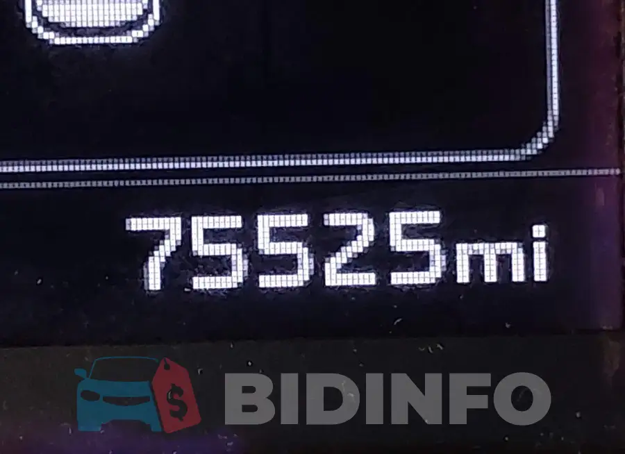 KNDMB5C14J6380441 Photo# 15