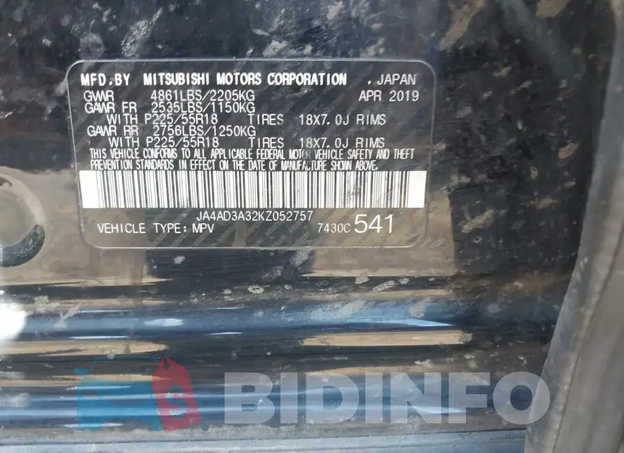 JA4AD3A32KZ052757 Photo# 9