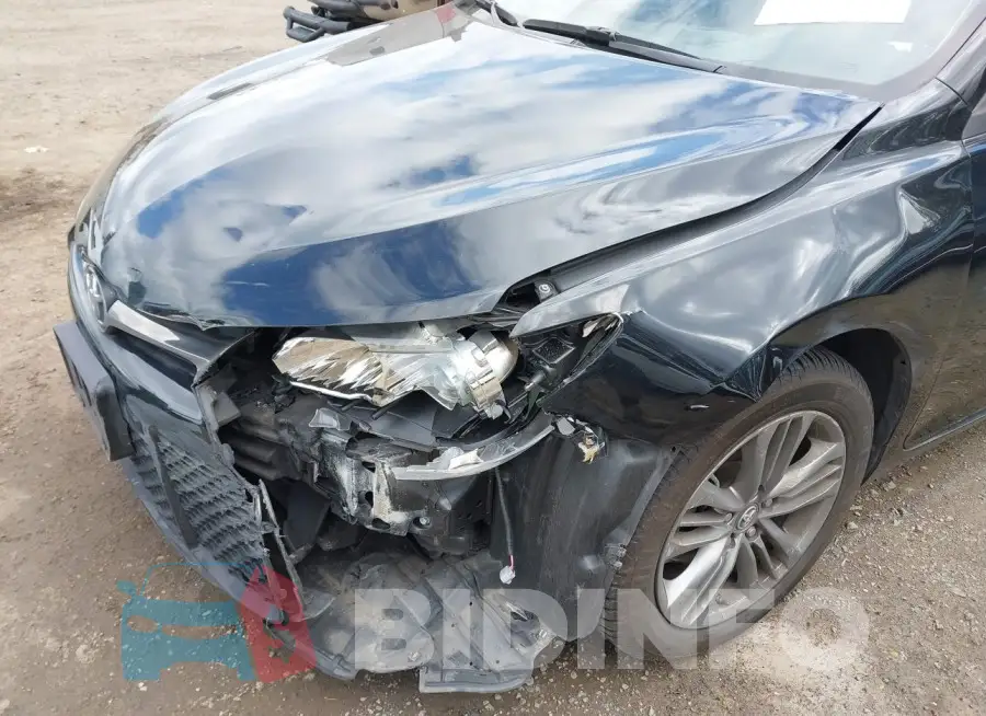 4T1BF1FKXHU301879 Photo# 18