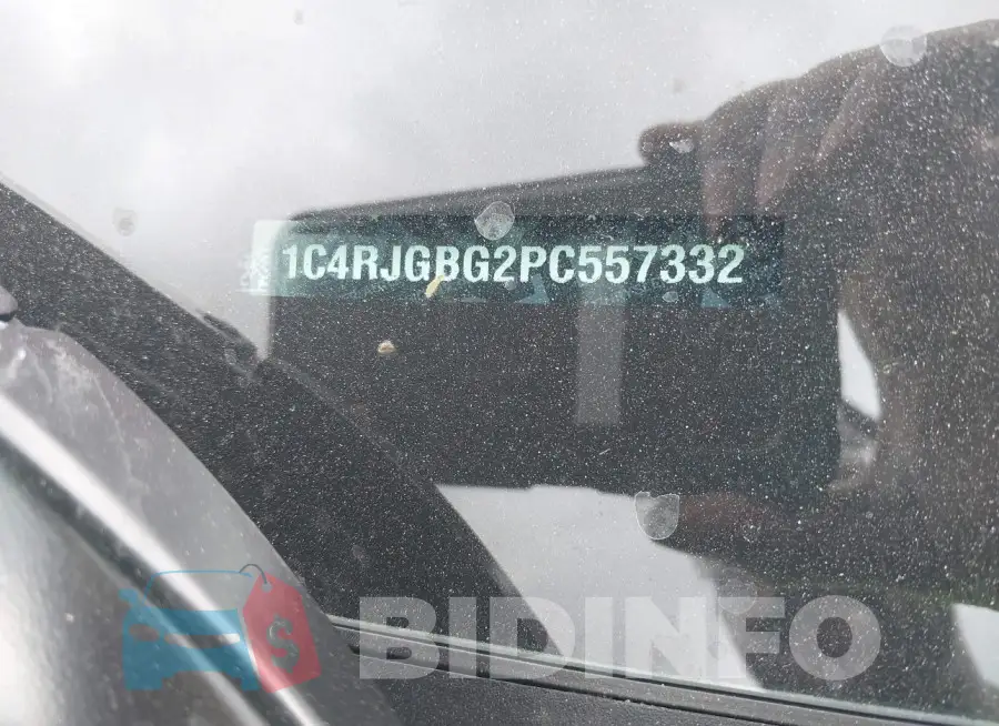 1C4RJGBG2PC557332 Photo# 9