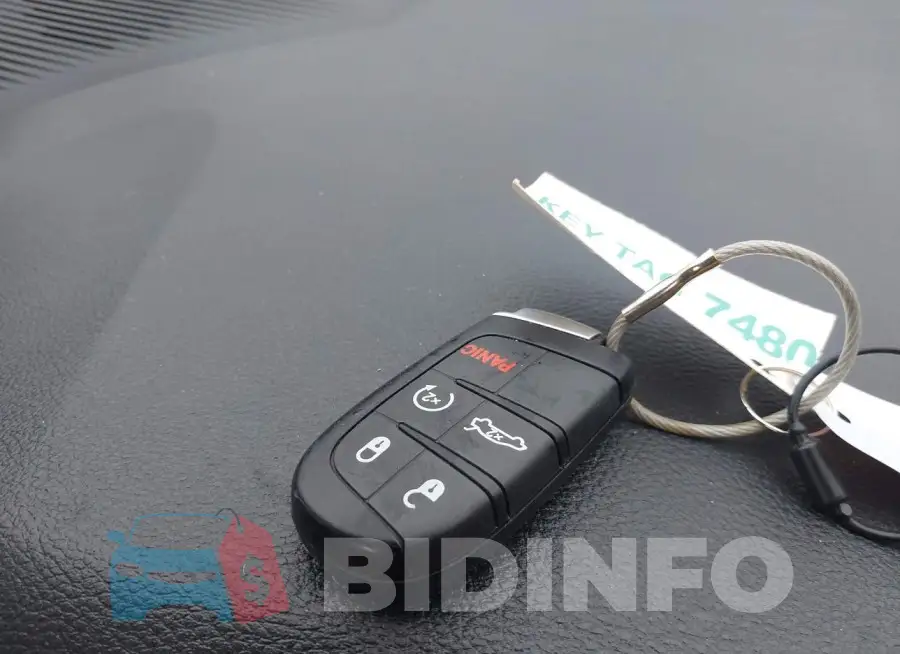 2C3CDZJG8PH507286 Photo# 11
