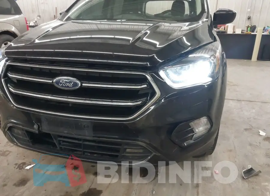 1FMCU9GD8KUB29920 Photo# 17