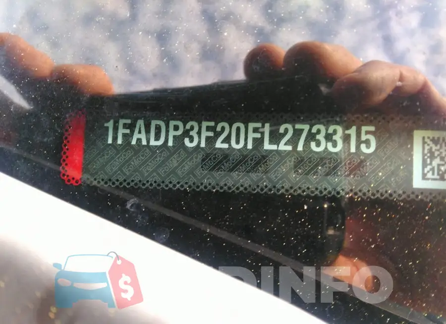 1FADP3F20FL273315 Photo# 9