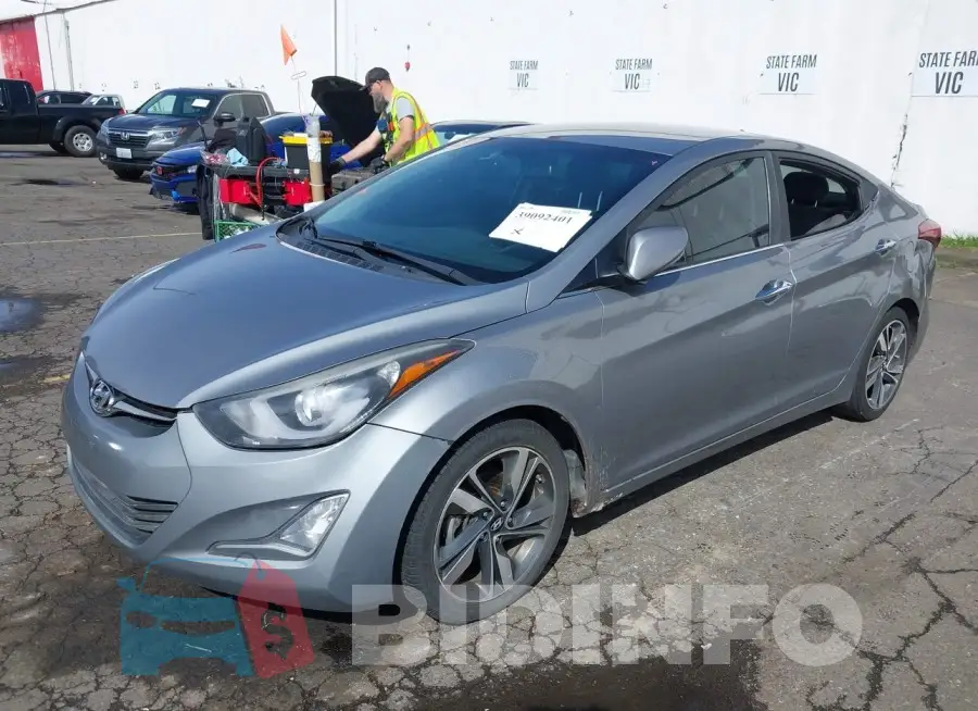 KMHDH4AE8FU377586 Photo# 2