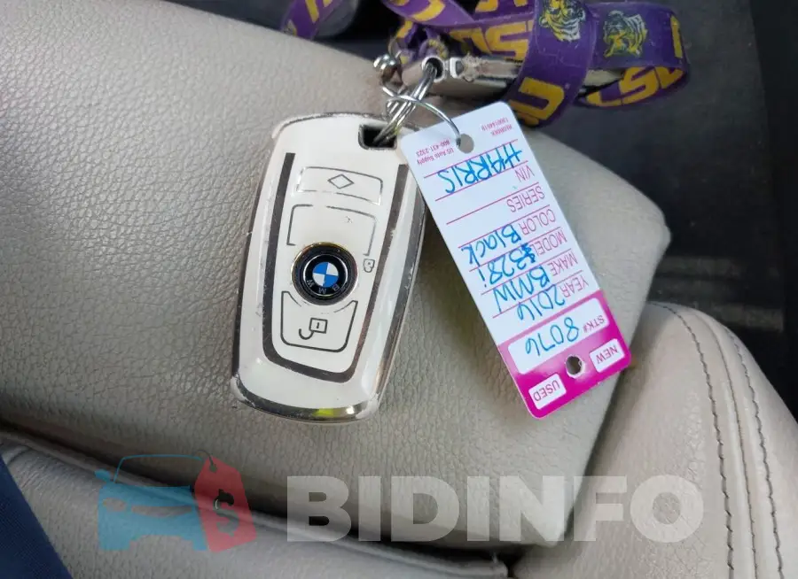 WBA8E3G58GNU02821 Photo# 11