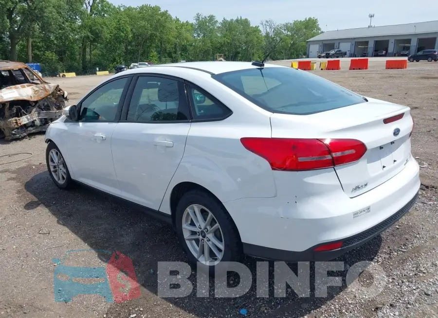 1FADP3F26FL295626 Photo# 3