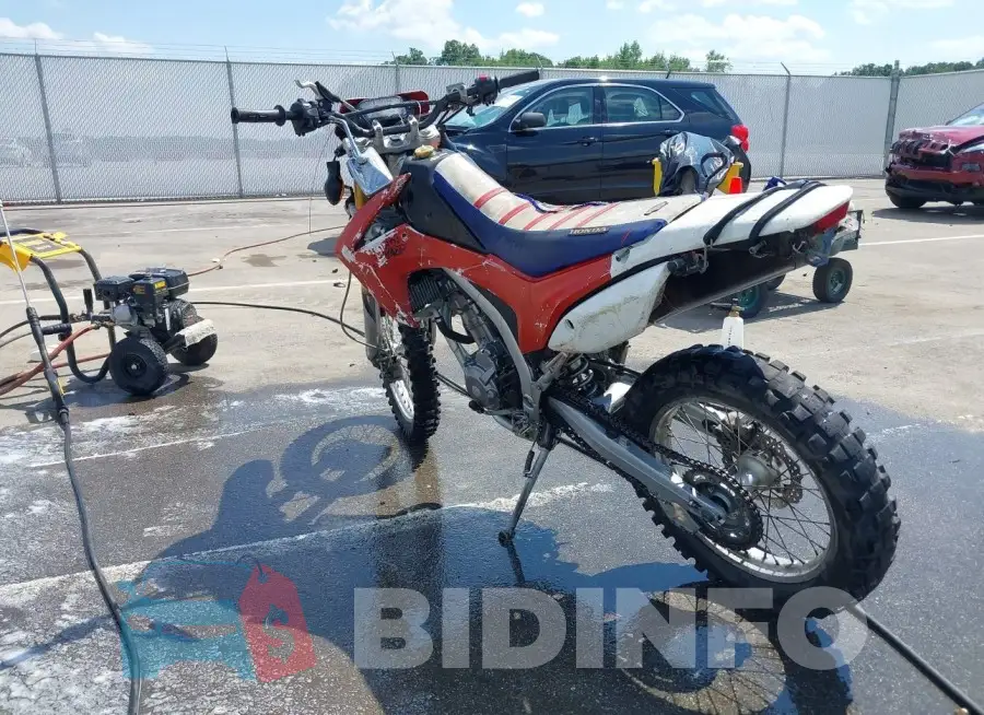 MLHMD4411H5002433 Photo# 3