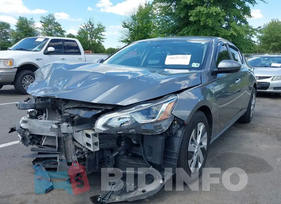 1N4BL4BV0LC279023 Photo# 2