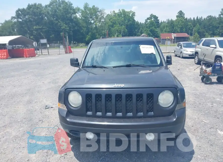 1C4NJPBB8ED740065 Photo# 6