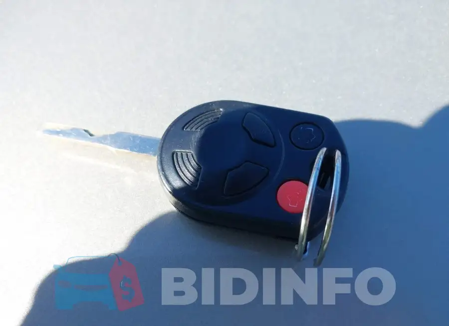 1FADP3F2XFL213932 Photo# 11