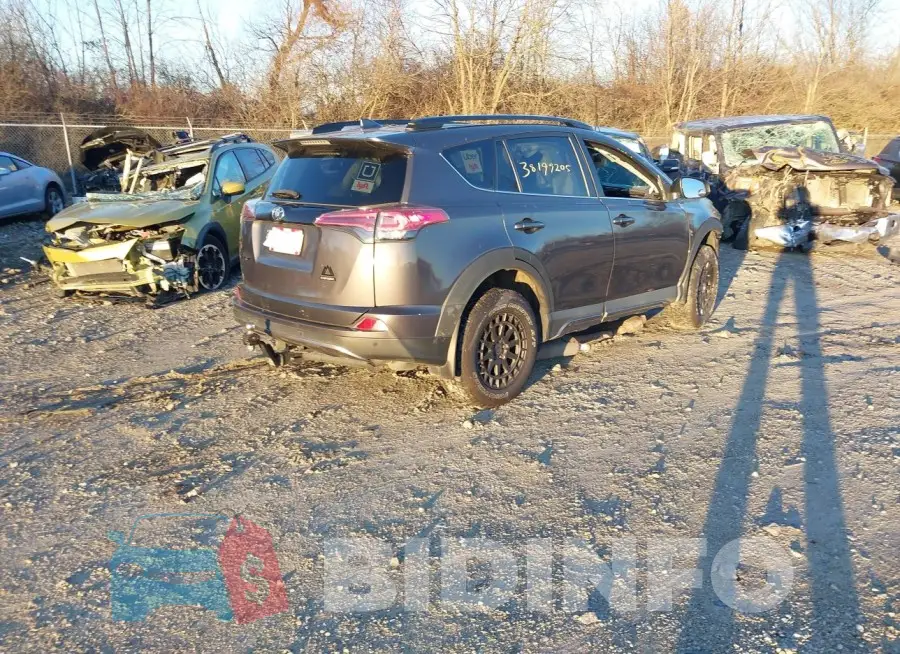 2T3RFREV4JW746530 Photo# 4