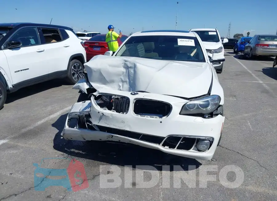 WBA5B1C52FD922295 Photo# 12