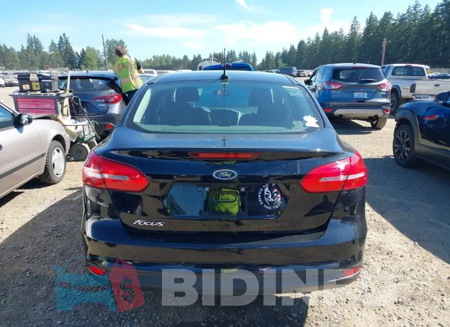 1FADP3E22GL276283 Photo# 16