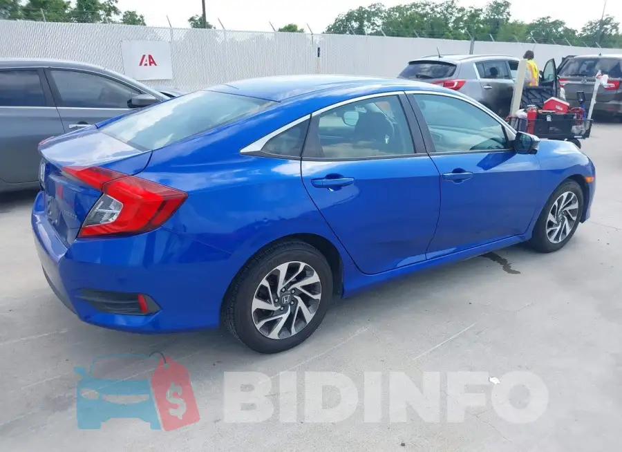 19XFC2F76GE068449 Photo# 4