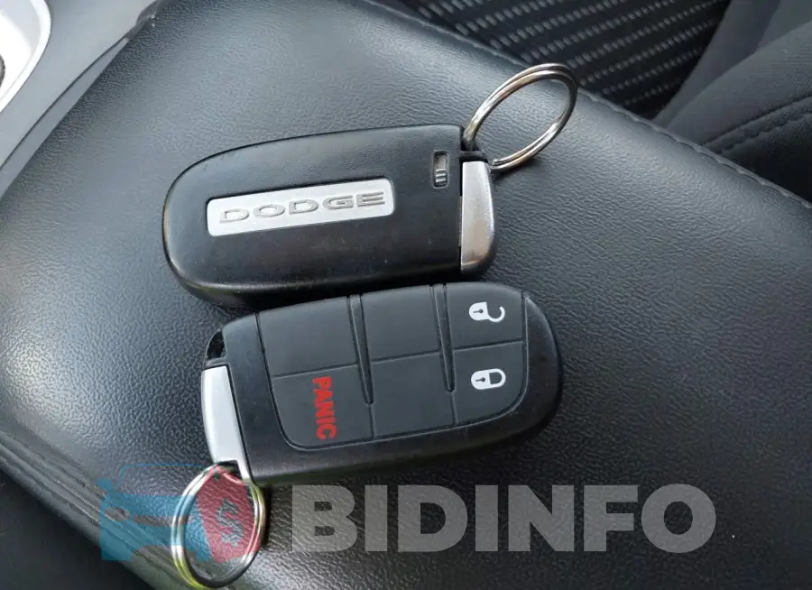 3C4PDCBG9JT527988 Photo# 11