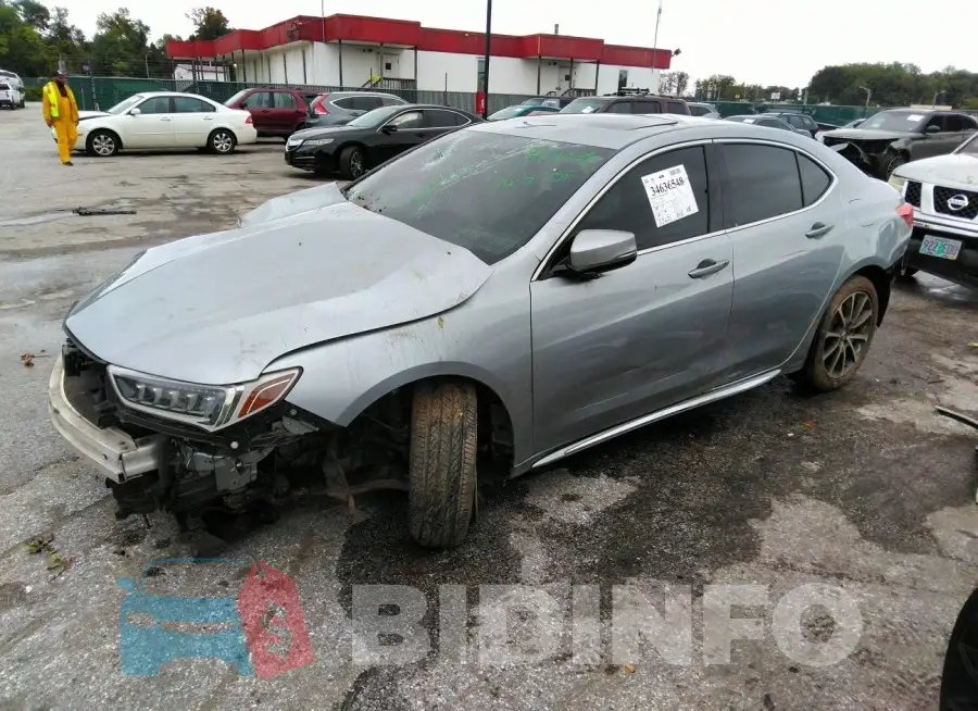 19UUB2F5XJA006878 Photo# 2