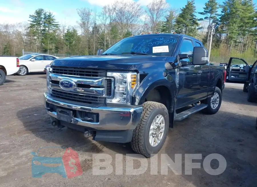 1FT7X2B62KEC72434 Photo# 2