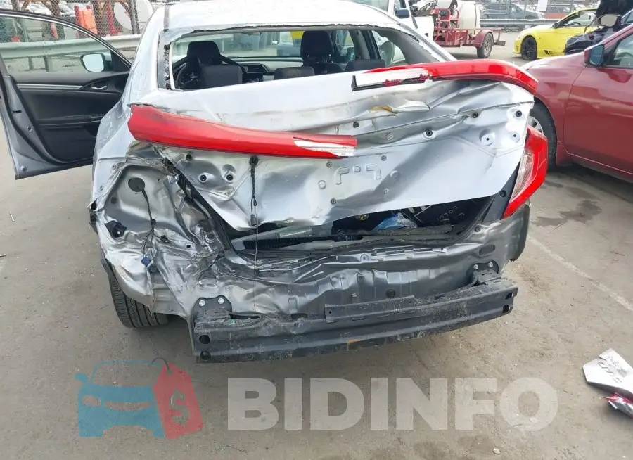 19XFC2F50HE000695 Photo# 6