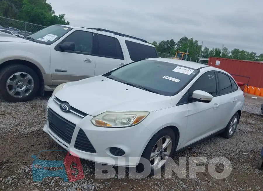 1FADP3F23EL179945 Photo# 2