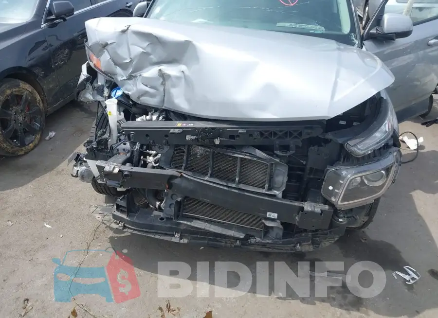 KMHRB8A30MU112137 Photo# 6