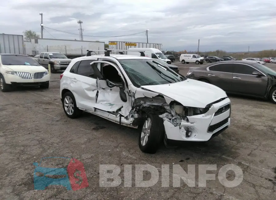 4A4AP3AU4FE021893 Photo# 1