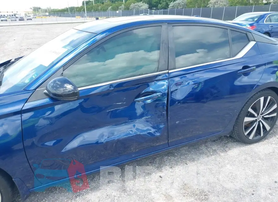 1N4BL4CV2KC215627 Photo# 6