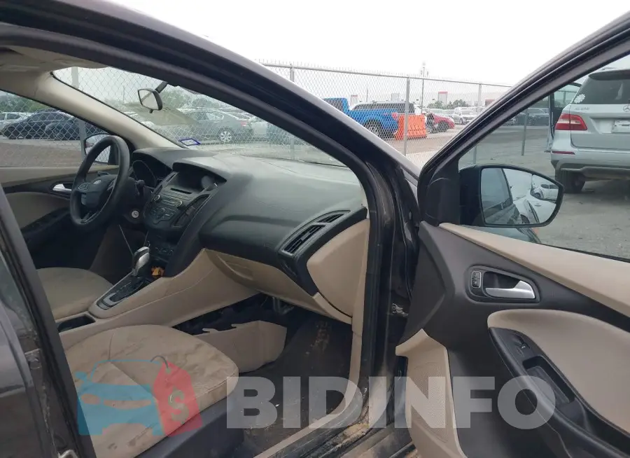 1FADP3F24FL361879 Photo# 5