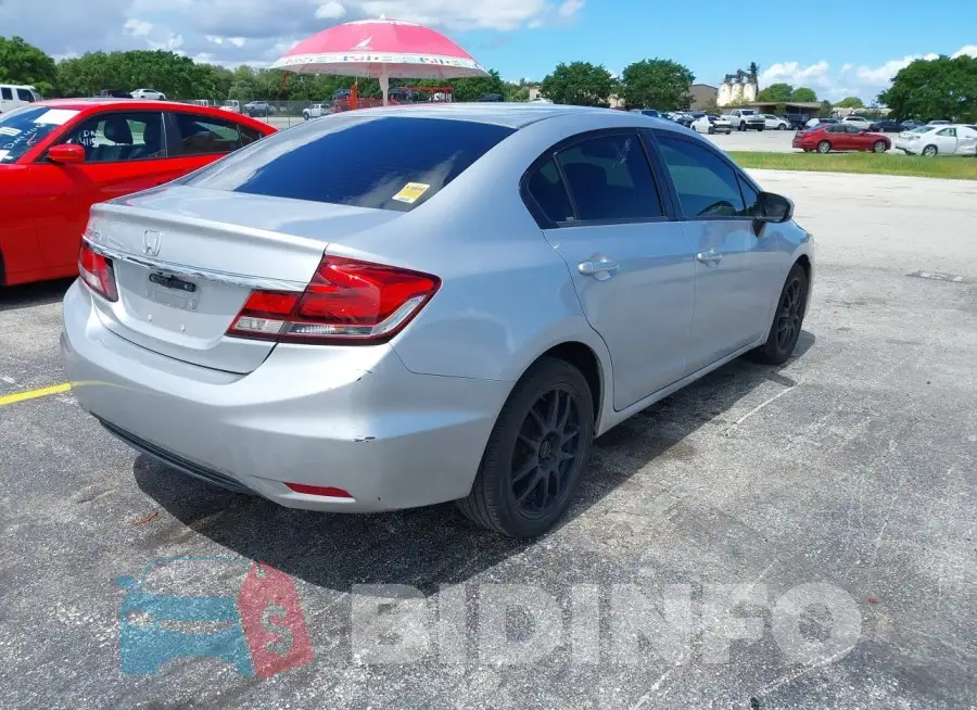 2HGFB2F57FH538137 Photo# 14