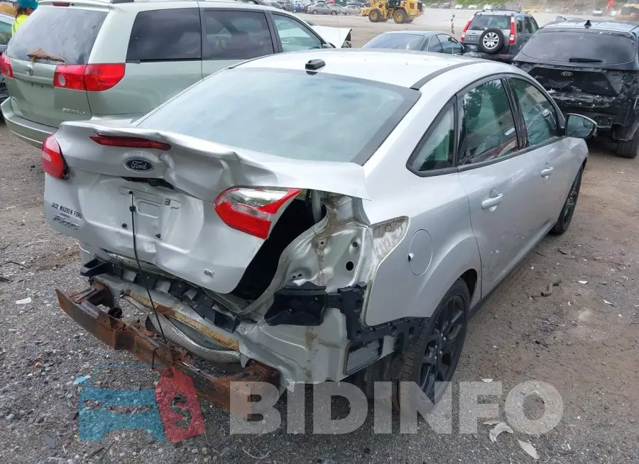 1FADP3F27GL264872 Photo# 4
