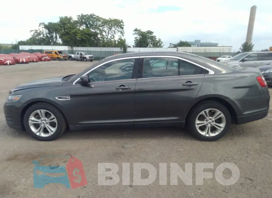 1FAHP2E84JG127373 Photo# 14