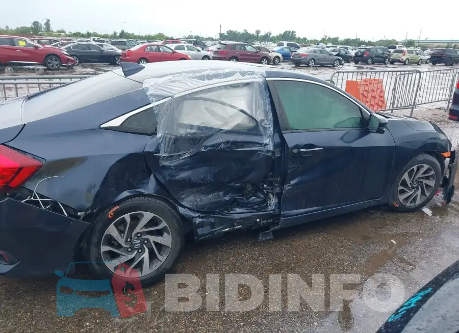 19XFC2F78HE082497 Photo# 13