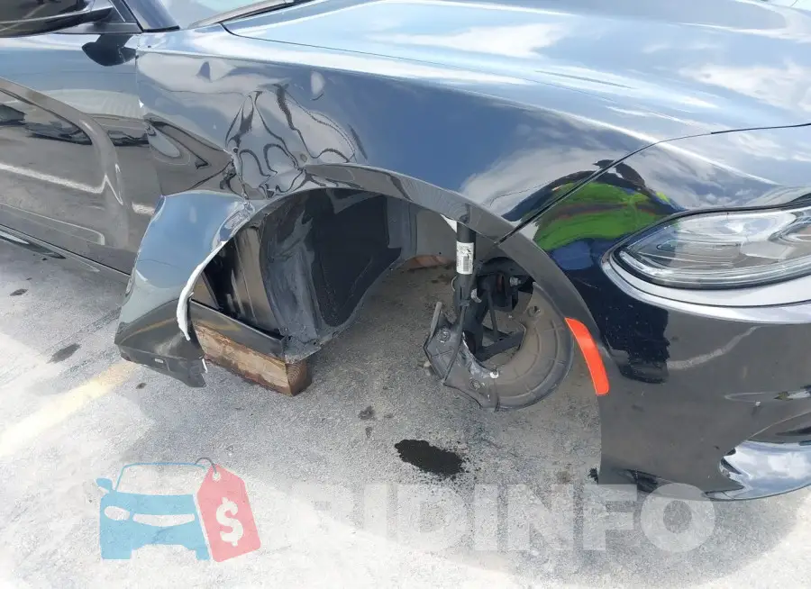 2C3CDXHG4NH115218 Photo# 6