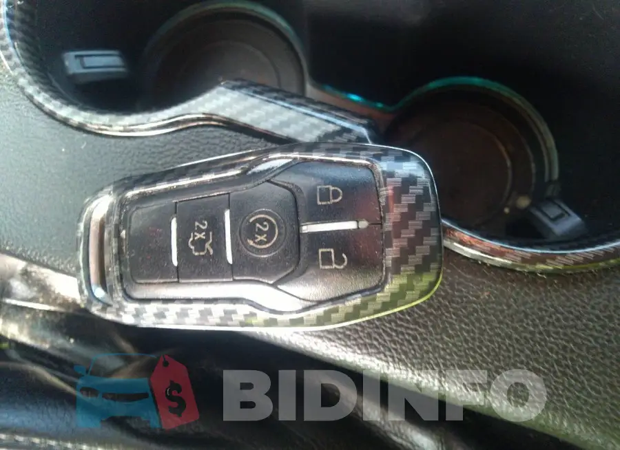 1FA6P8TH5G5218217 Photo# 11