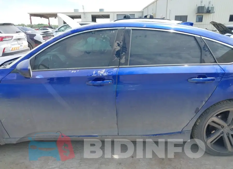 1HGCV1F37JA253982 Photo# 14