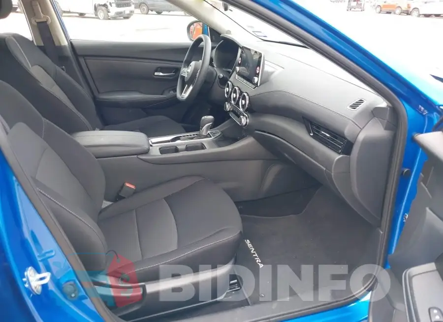 3N1AB8CV3RY330614 Photo# 5