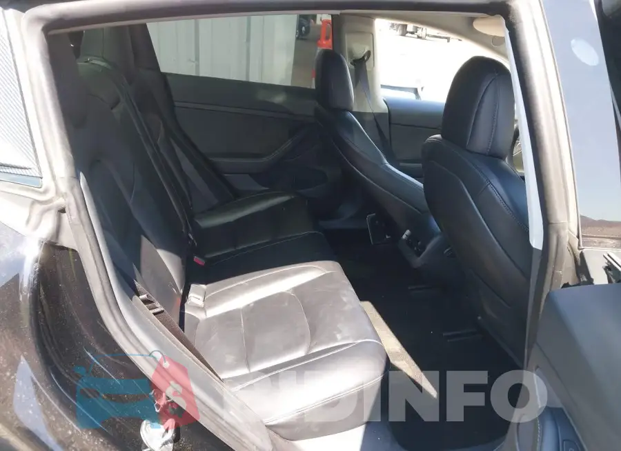 5YJ3E1EC5NF130324 Photo# 8