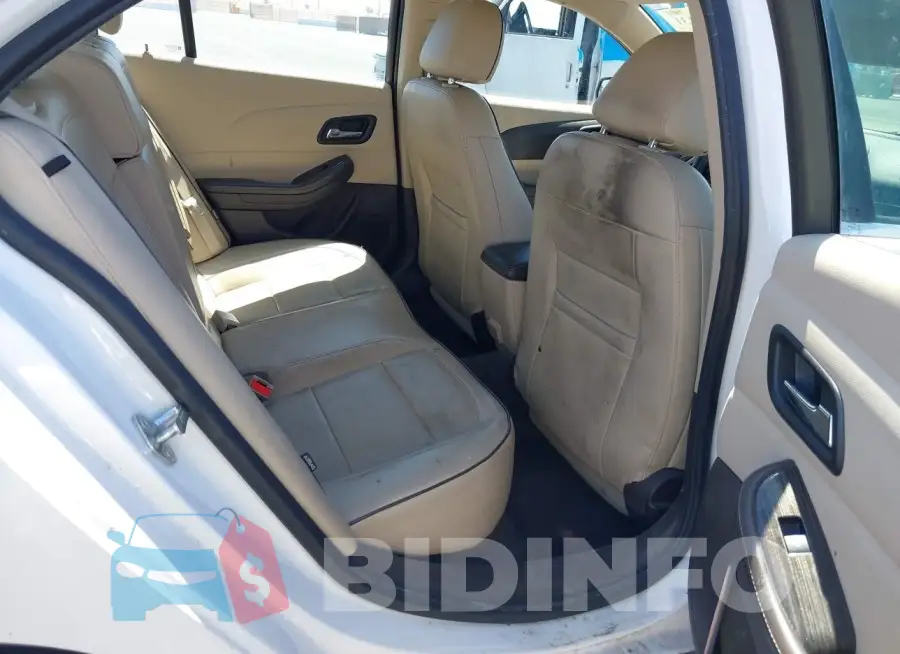 1G11D5SL7FF178614 Photo# 8