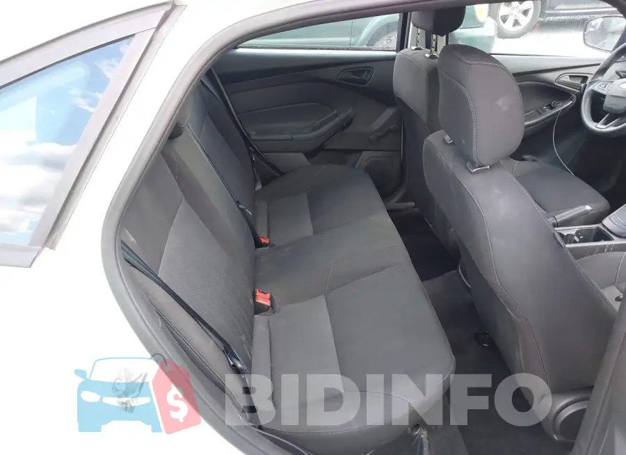 1FADP3E29JL288177 Photo# 8