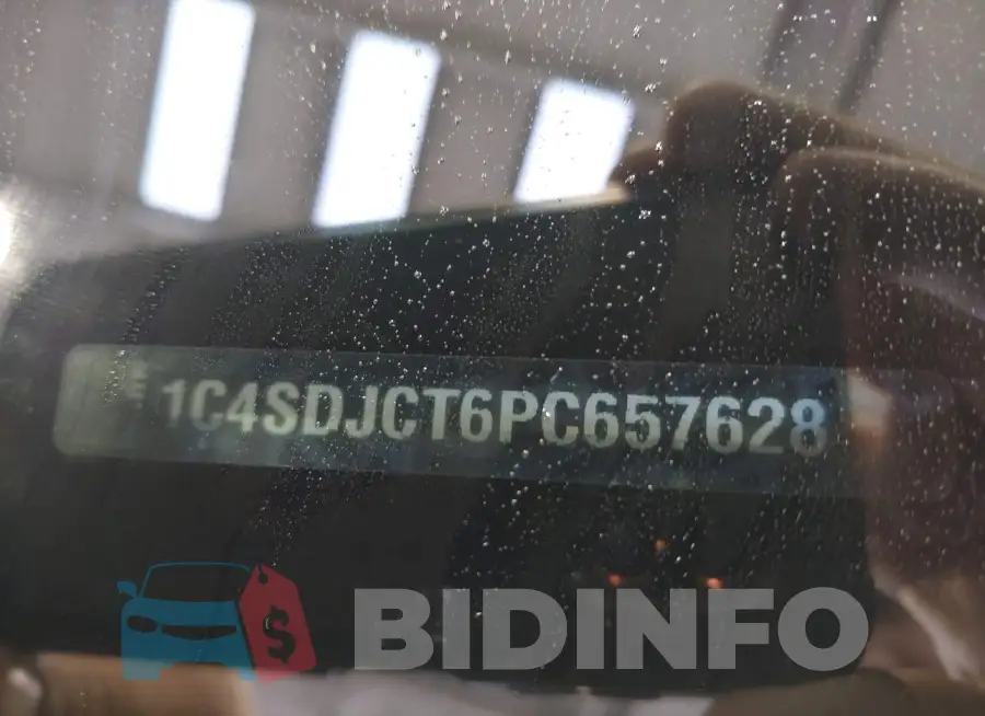1C4SDJCT6PC657628 Photo# 9