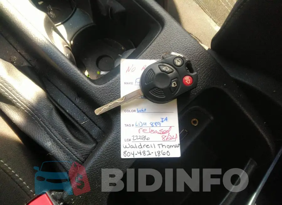 1FADP3E22GL335848 Photo# 11