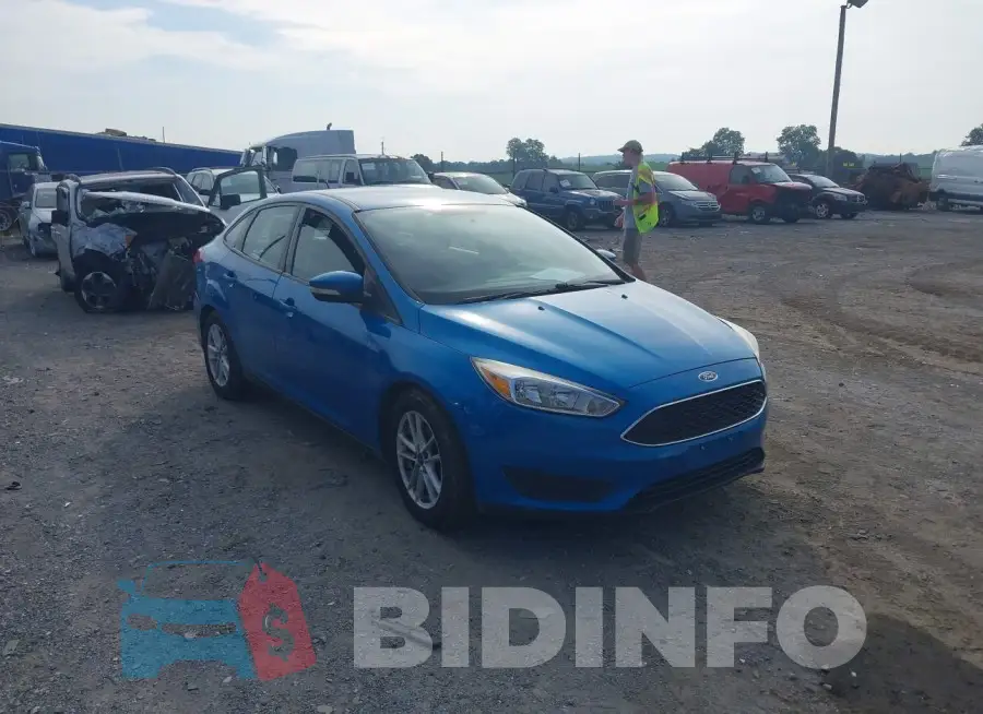 1FADP3F2XGL335353 Photo# 1