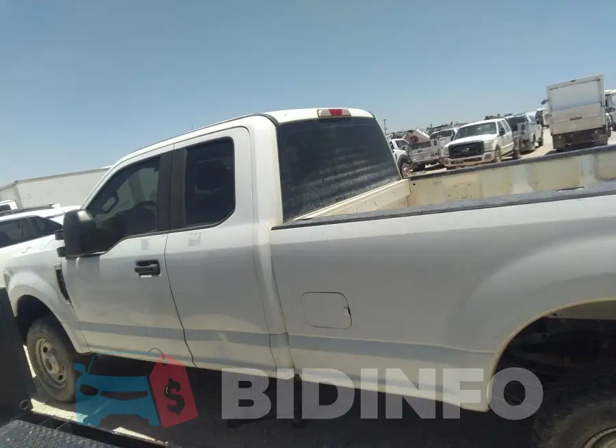 1FT8X3B66JEB22495 Photo# 14