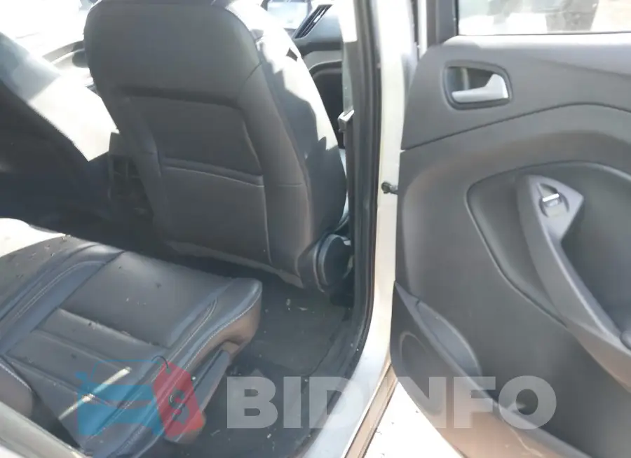 1FMCU9HD6KUB56113 Photo# 8