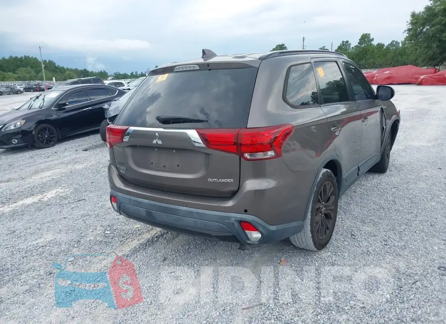 JA4AD3A38JZ020135 Photo# 4
