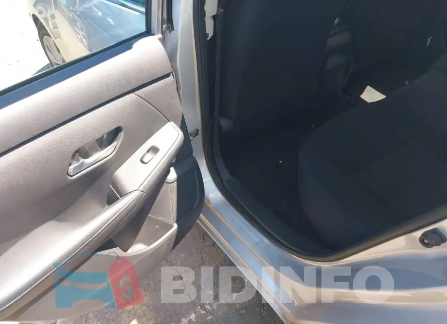 3N1AB8BV9LY222572 Photo# 8