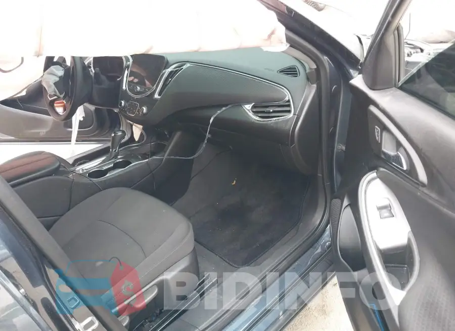 1G1ZD5ST0KF110717 Photo# 5