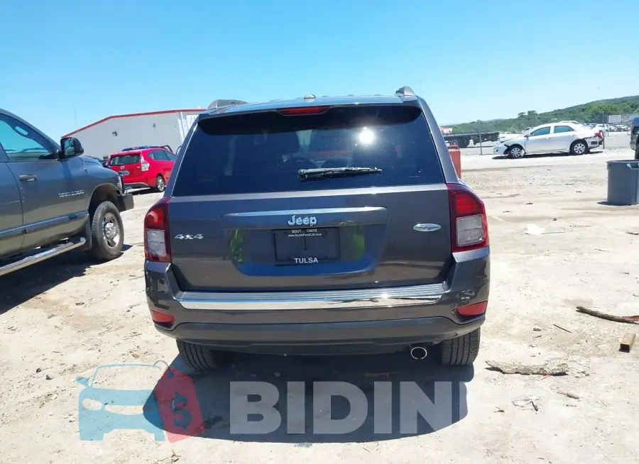 1C4NJDEB0HD193355 Photo# 16