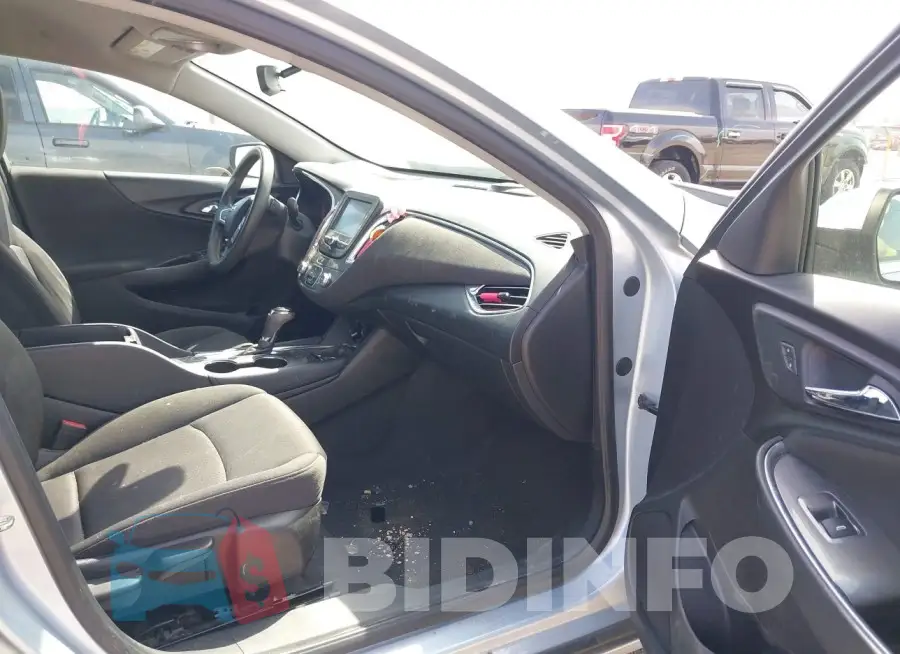 1G1ZD5ST8JF201166 Photo# 5