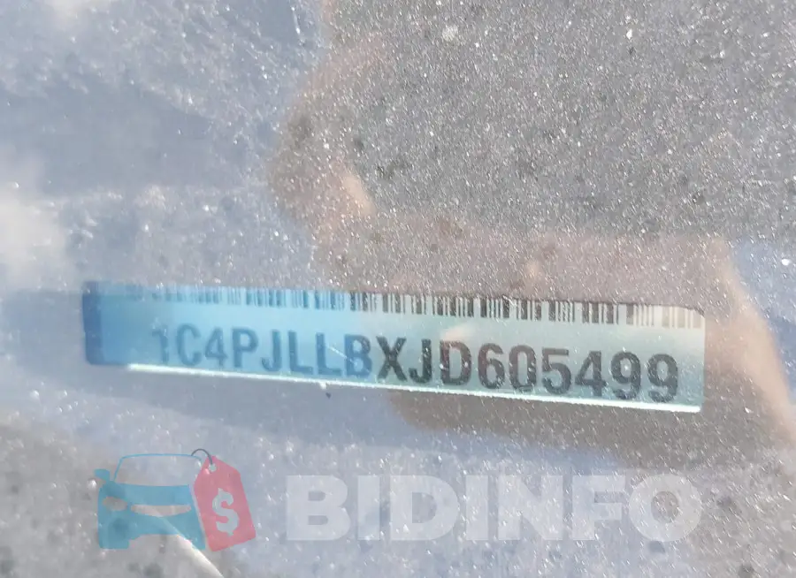 1C4PJLLBXJD605499 Photo# 9