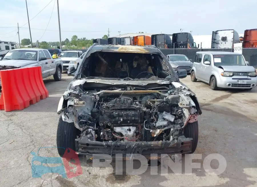 1FM5K7B87JGB43270 Photo# 6